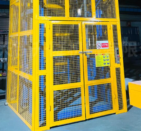 龙潭货梯可以安装在室外吗